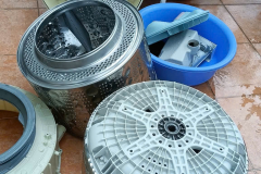 Nếu Máy Giặt Lâu Ngày Không Vệ Sinh Thì Ảnh Hưởng Gì Không?