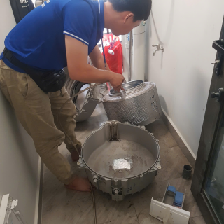Vệ sinh máy giặt tại Quận 2
